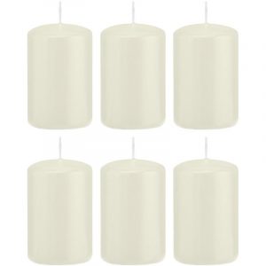 6x Ivoorwitte woondecoratie kaarsen 5 x 8 cm 18 branduren