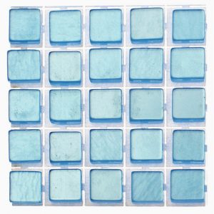 119x stuks mozaieken maken steentjes/tegels kleur lichtblauw 5 x 5 x 2 mm
