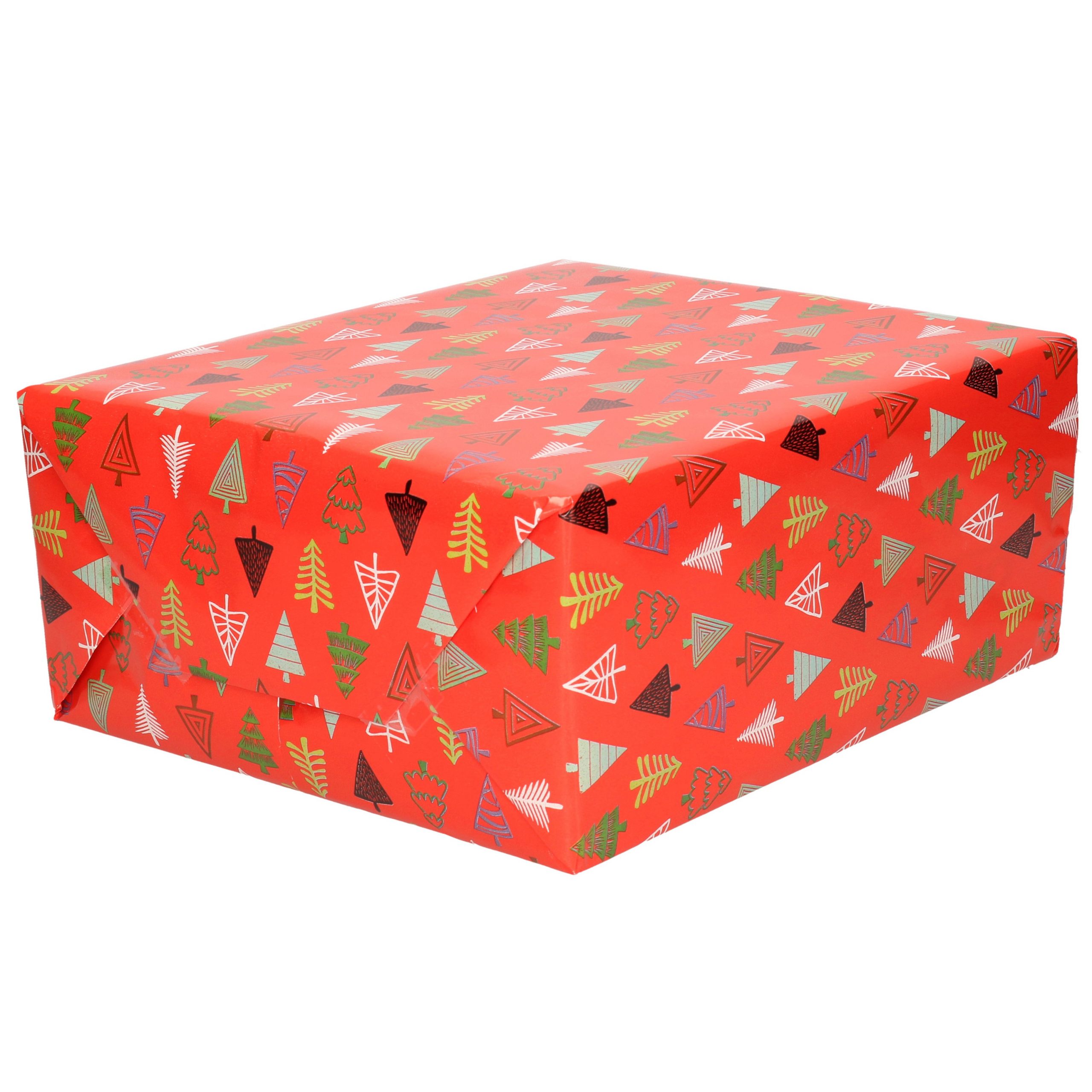 1x Rollen Kerst inpakpapier/cadeaupapier rood/gekleurde bomen 2,5 x 0,7 meter