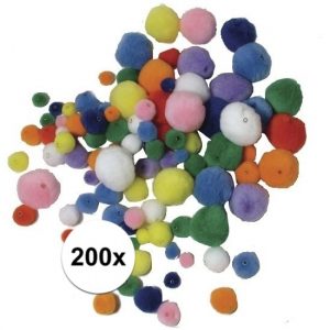 Decoratie pompons om mee te rijgen 200 stuks